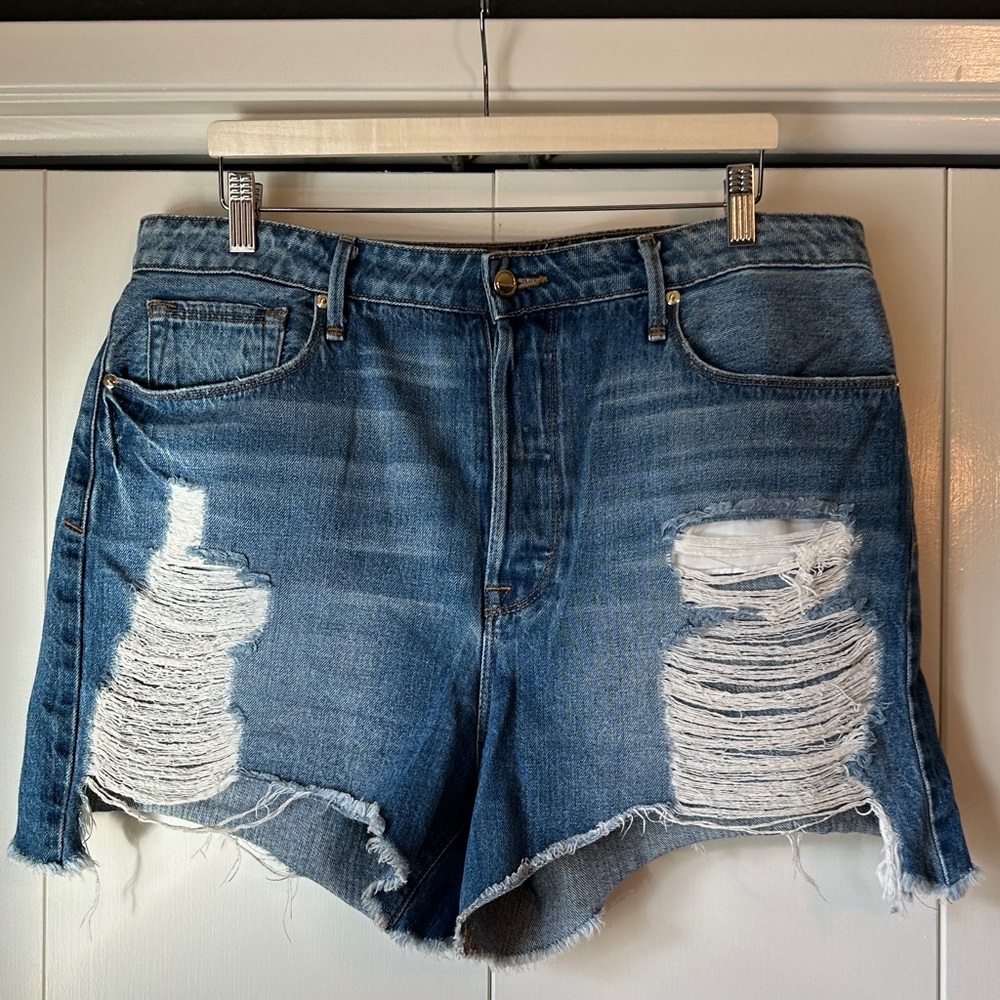Good American Bombshell Shorts 14